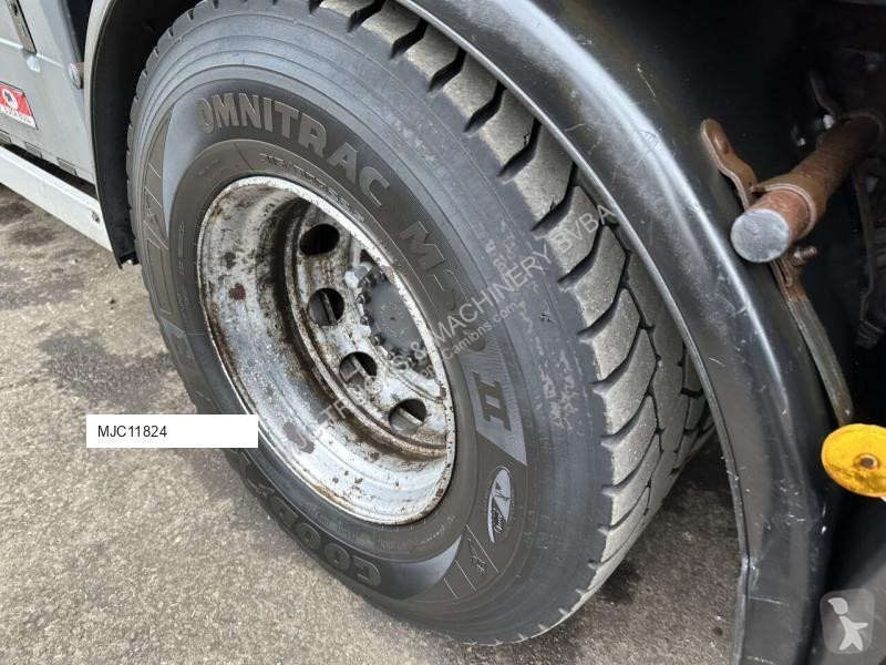 Vrachtwagen Volvo FH 400 8X4 + HIAB 130 R -...