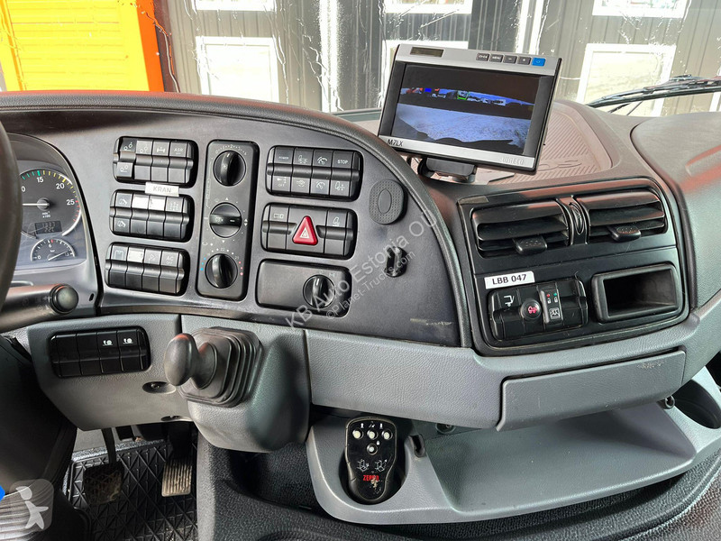Kamion Mercedes 2536 6x2*4 FOR SALE AS CHASSIS