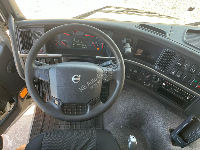 Kamion Volvo FM 330 4x2 PK12002 / PLATFORM...