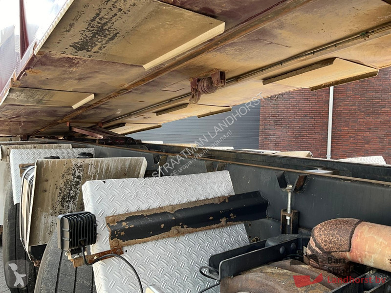 Kamion Volvo 440 10x4 Euro 5 geisoleerde asfalt...