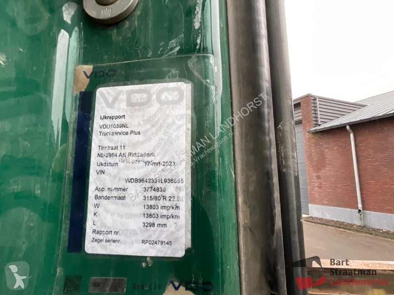Kamion Mercedes 4142 8x8 Euro 6 Met 2 zijden...