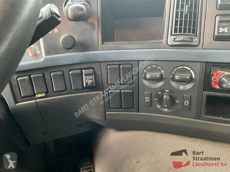 Kamion Volvo 440 8x4 Euro 5 met NCH 30Ton...