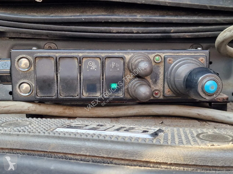 Camion Volvo 16700 Globetrotter 6x2*4 -...