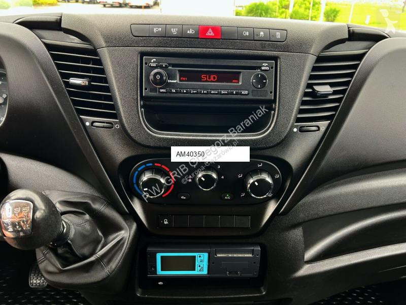 Furgoneta Iveco 50C15 Kontener Mroźnia/Chłodnia...
