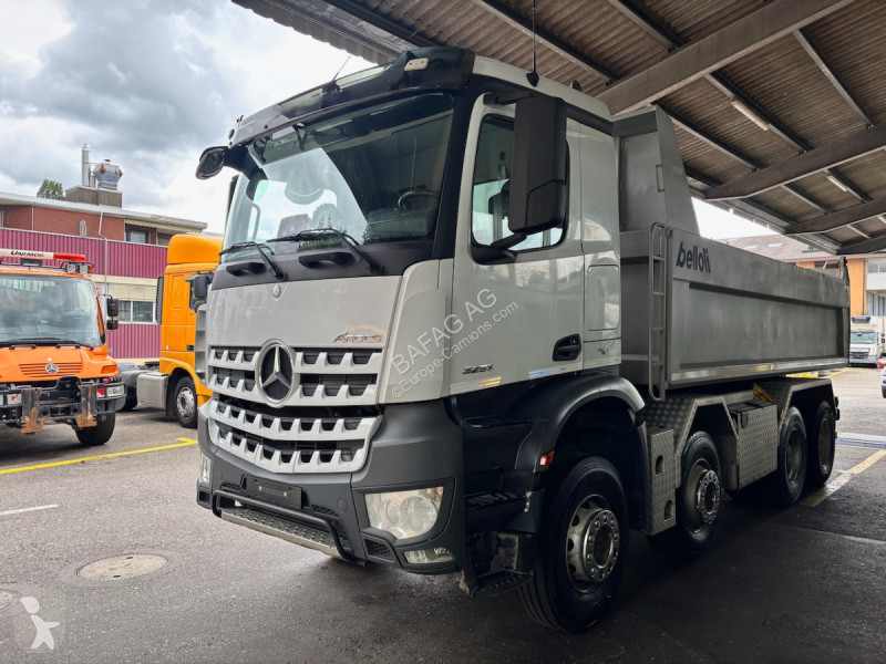 Kamion Mercedes arocs 3251
