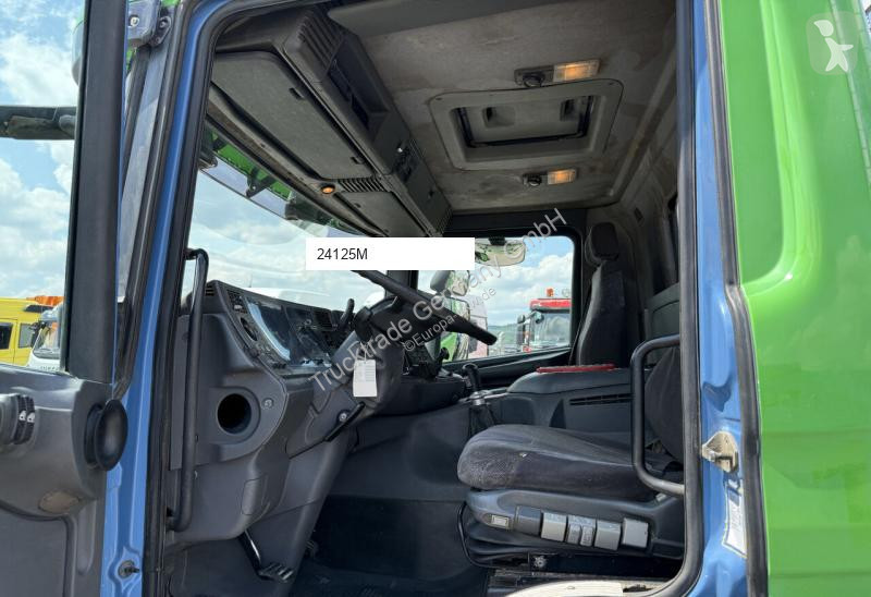 Lastbil Scania P94 DB