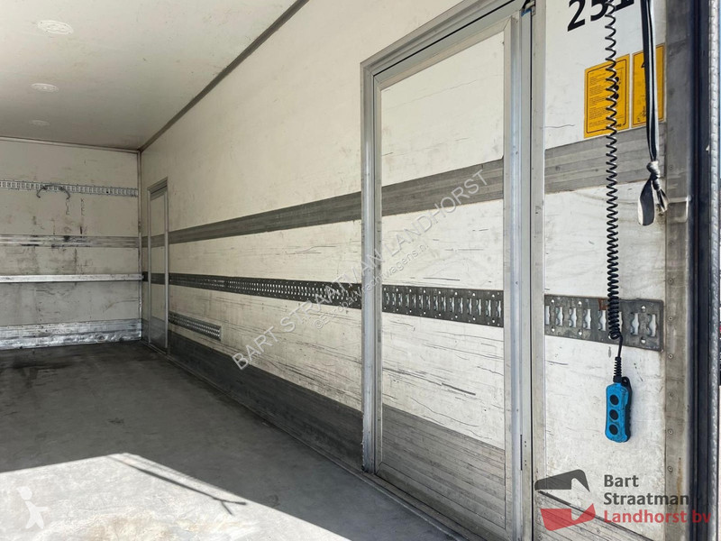 Camion Volvo FM 370 4x2 Euro 6 closed box truck...