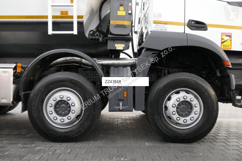 Camion Mercedes AROCS 3246