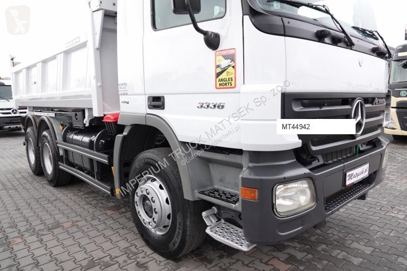Camião Mercedes ACTROS 3336
