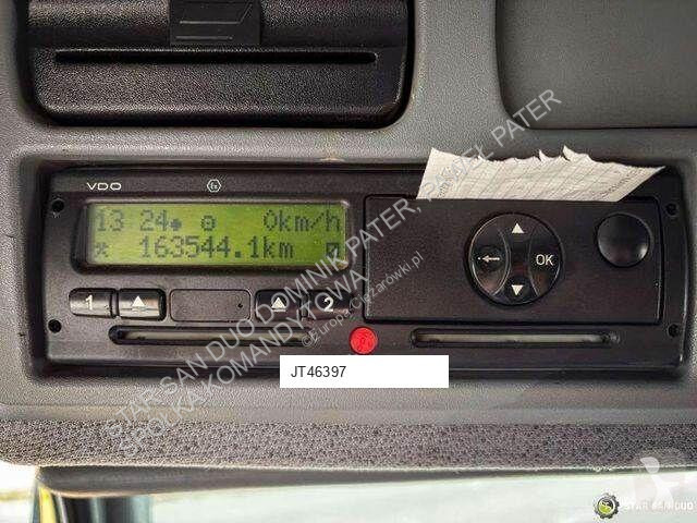 Camión Mercedes 975