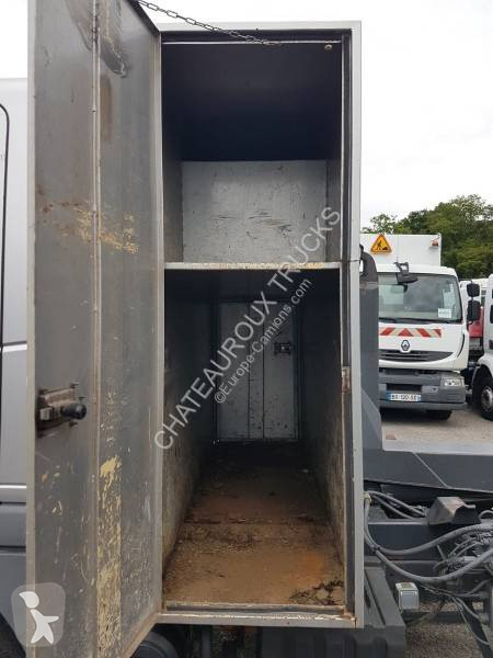 Camion Nissan