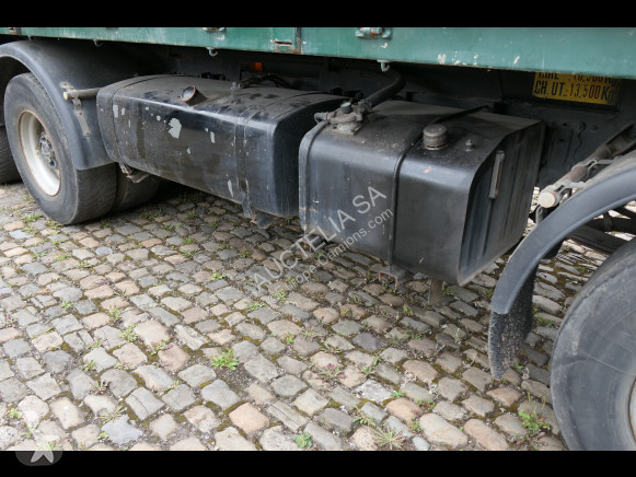 Camion Volvo F12