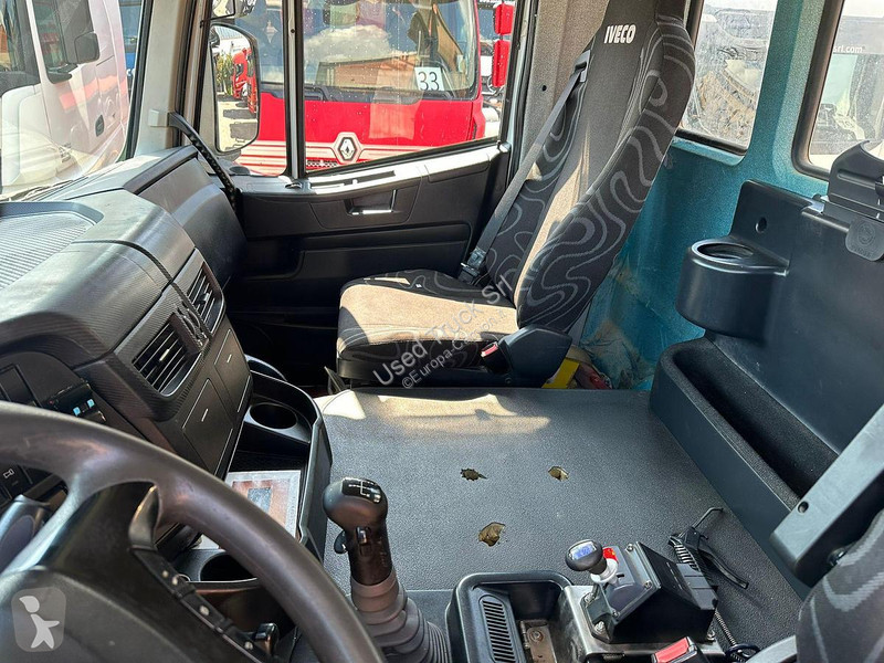 Kamion Iveco TRACKKER 450