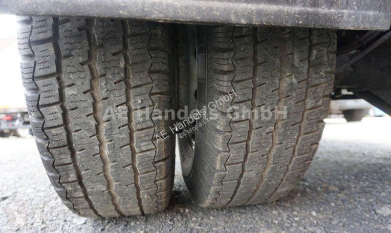 Trækker med sættevogn Iveco 65