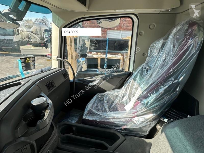 Camion Volvo FMX 500 8x4 Abrollkipper + Kran...