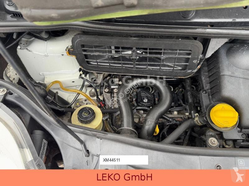Lastbil Fiat Trafic Mit Carrier Xarios 600