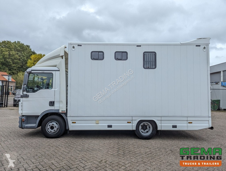 Kamion MAN 12.250 4x2 Euro5 EEV RC HorseTruck -...