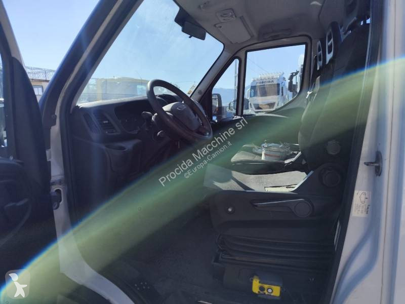 Véhicule utilitaire Iveco