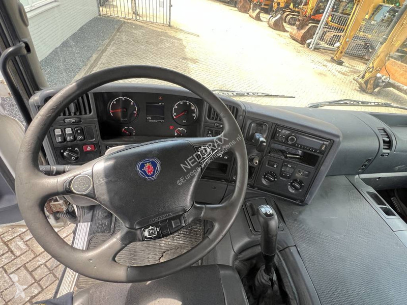 Camion Scania 400 8X4 KIER 2010 + HIAB Crane...