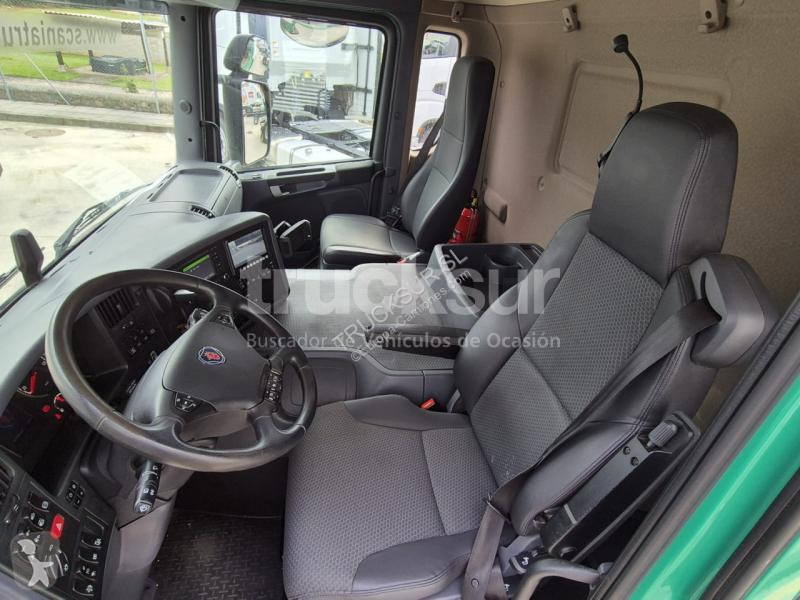 Kamion Scania ejes 6x2*4 320.26