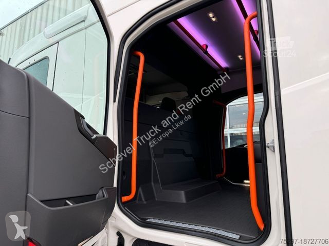 Camion Volvo FM 330 6x2 Doppelkabine...