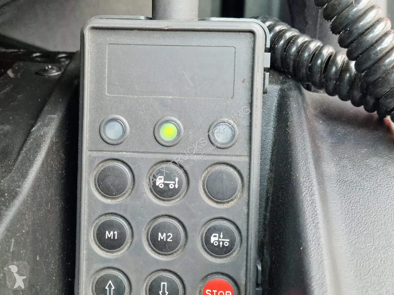 Kamion Iveco EuroCargo 160 210 - Isotherm box -...