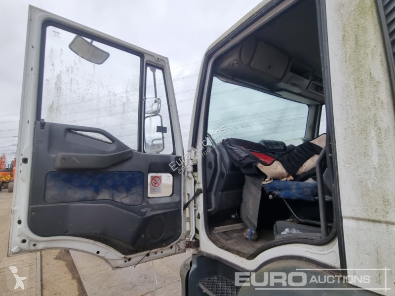Camion Iveco 120E18