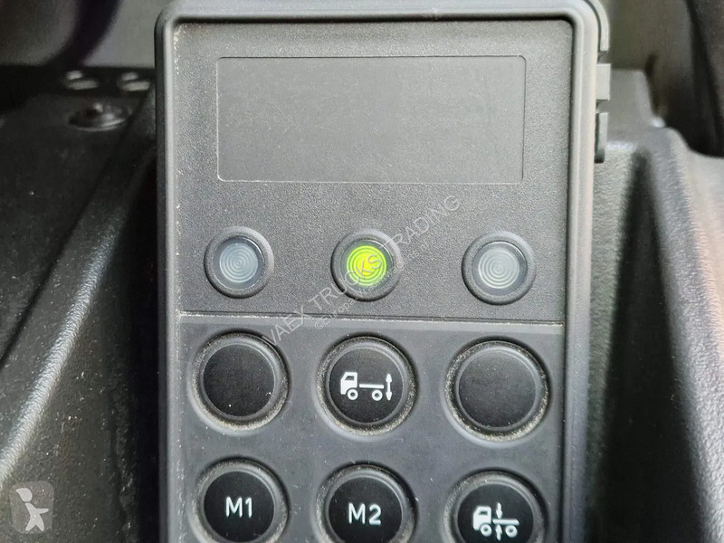 Kamion Iveco 75-190 Isotherm box - Zepro...