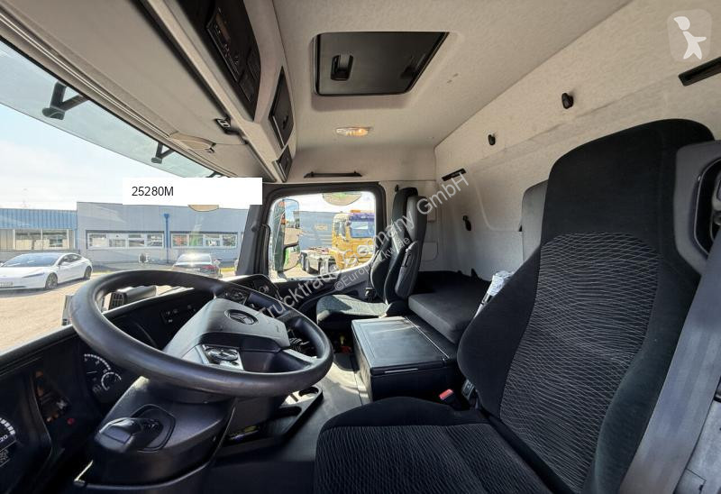 Camion Mercedes 2548 Plane/HB / Swiss-Vehicle