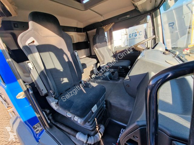 Camion MAN 18.340 4X2 LL / Ladebordwand / 3 Betten