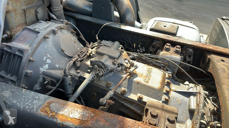 Camión Scania G (MANUAL PUMP / POMPE MANUELLE /...