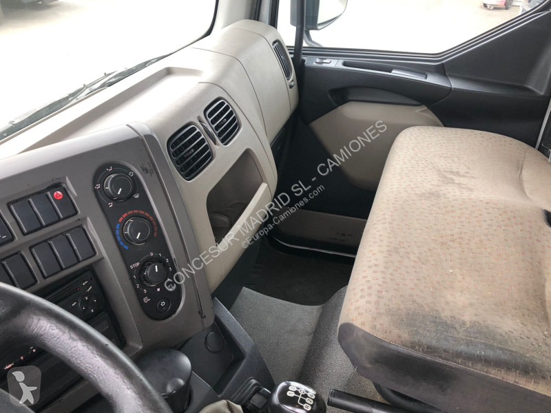 Kamion Renault T MIDLUM 220.10