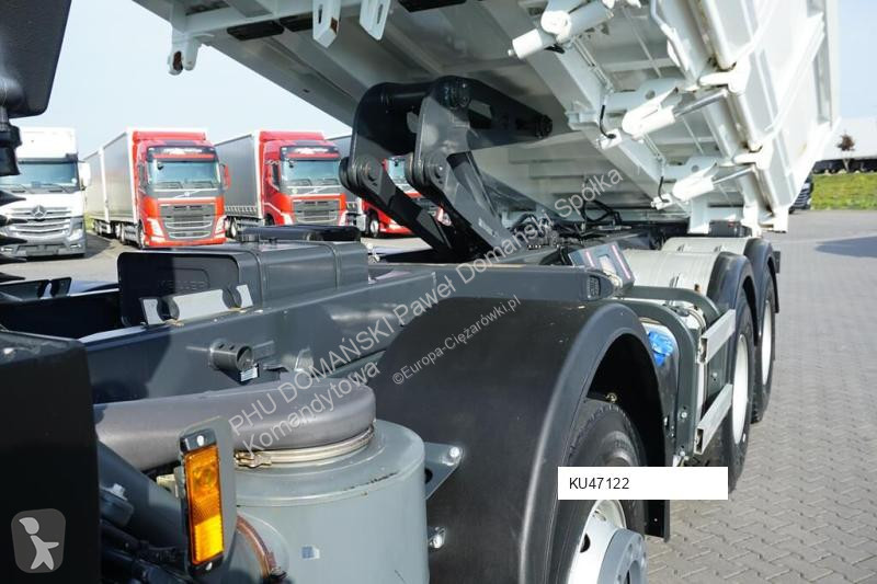 Kamion Iveco TRAKKER / 480 / E 6 / WYWROTKA / 8...