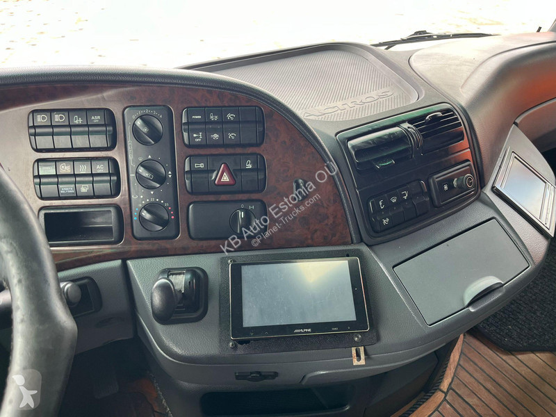 Kamion Mercedes 1832 4x2 V6 ENGINE / CHASSIS...