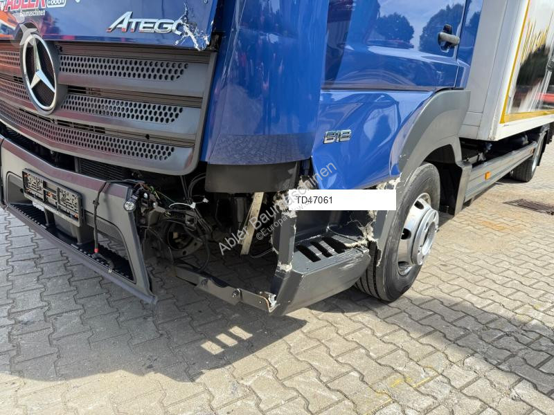 Camion Mercedes 818