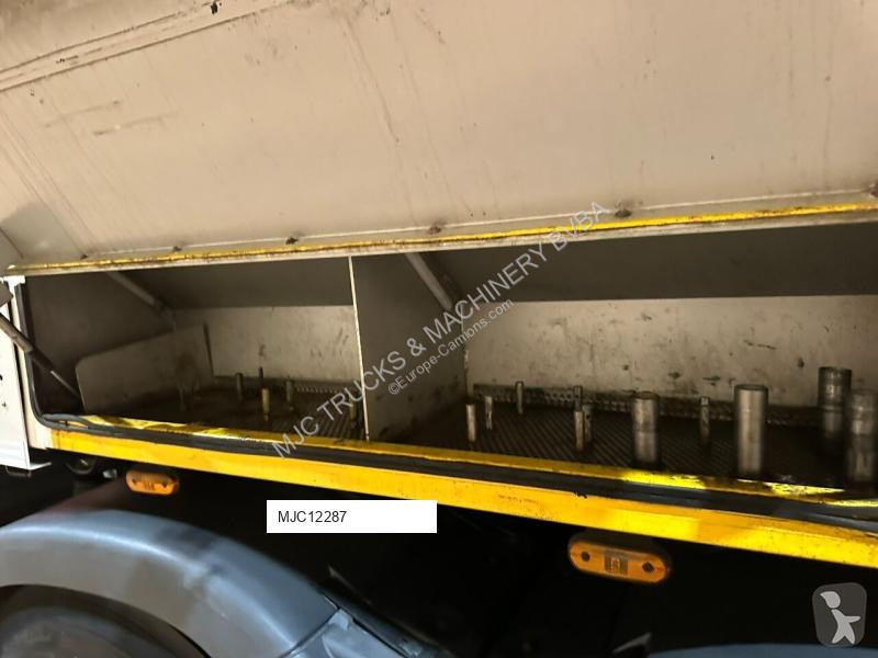 Lastbil Mercedes 16.000 L - 4 COMPARTIMENTS