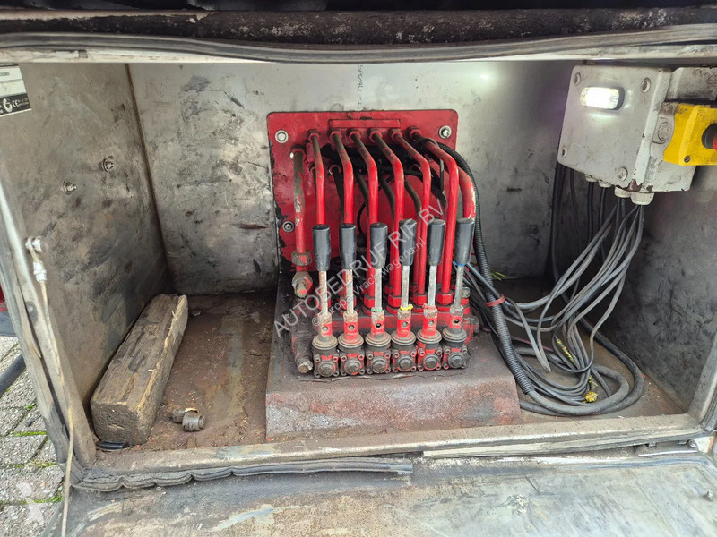شاحنة Volvo 250 E6 DoKa 7 Sitze/ Abschlepp/...
