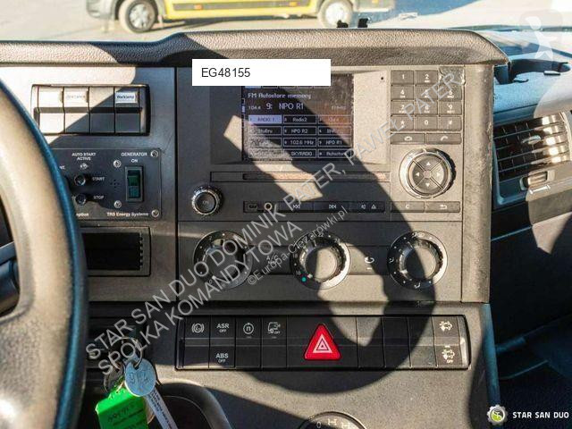 شاحنة Mercedes AROCS 1830 4x4 refrigerated camper