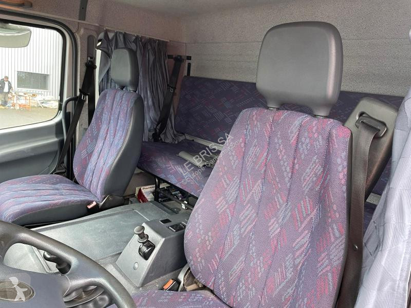 شاحنة Mercedes  ATEGO 10.23