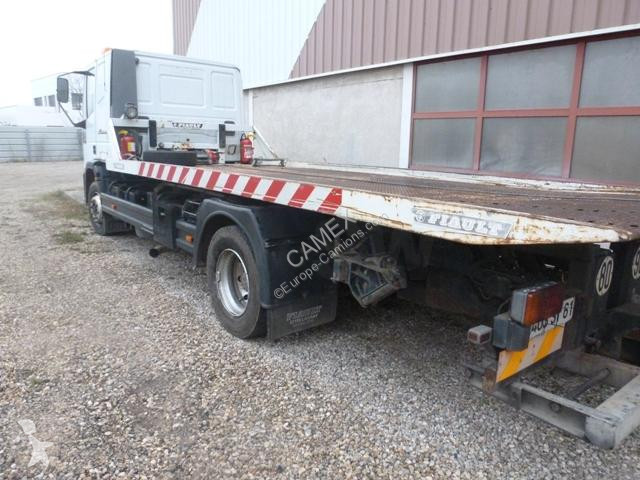 شاحنة Iveco 120E23