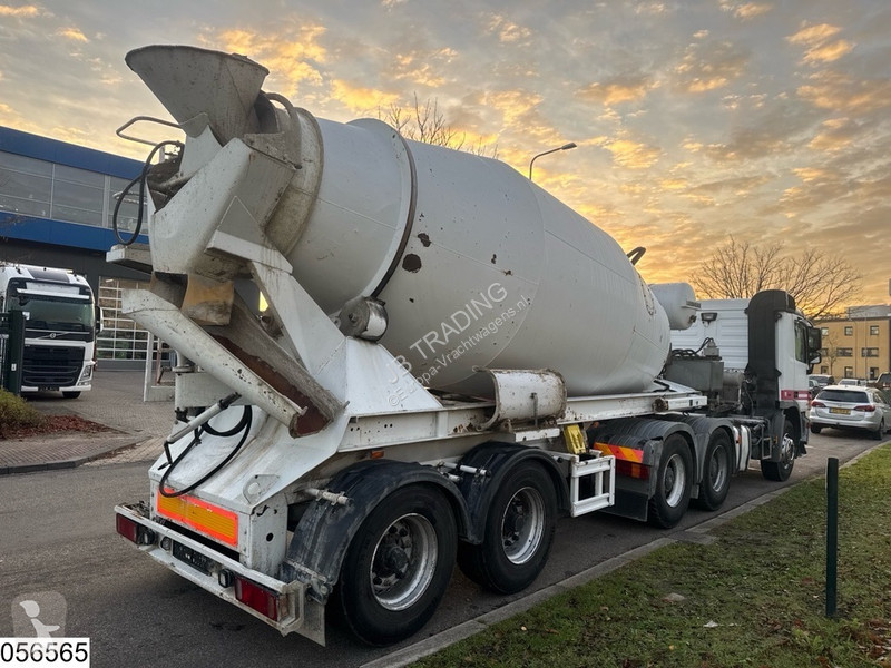 شاحنة مفصلية Mercedes Betonmixer 10m3