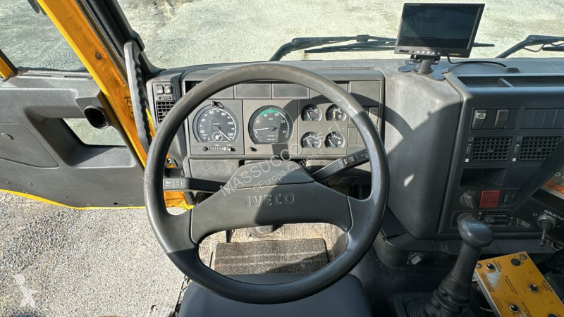 شاحنة Iveco - 190E 27 CURSOR