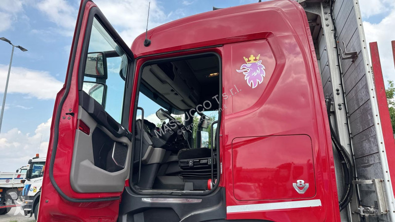 شاحنة Scania R650 8x4