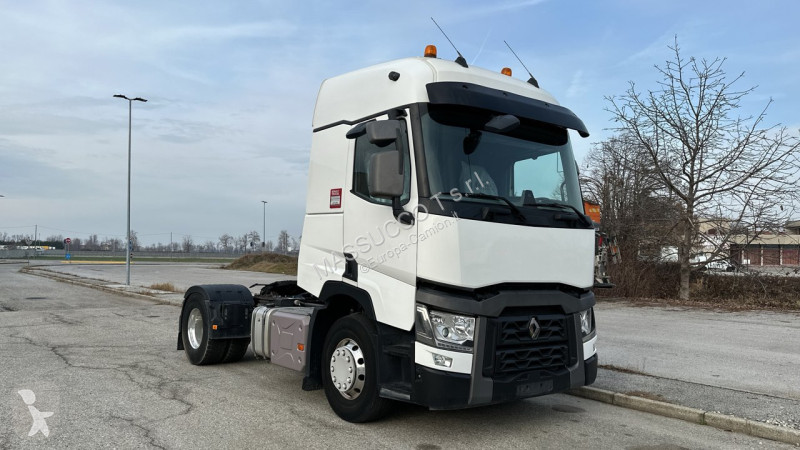 شاحنة Renault T460 4x2
