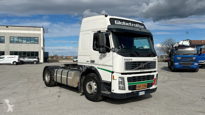 شاحنة Volvo FM 9 4x2