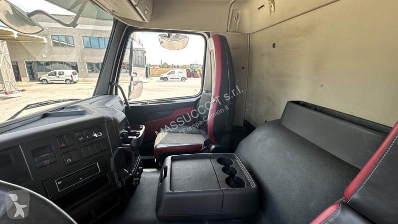 شاحنة Volvo FMX420 4x4