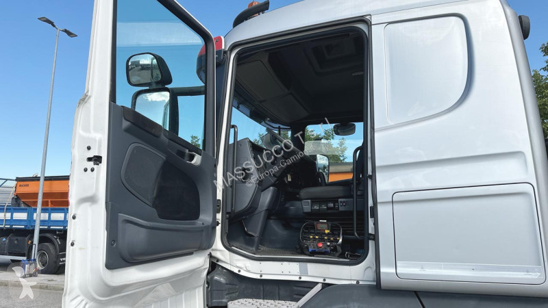 شاحنة Scania R480 8X2