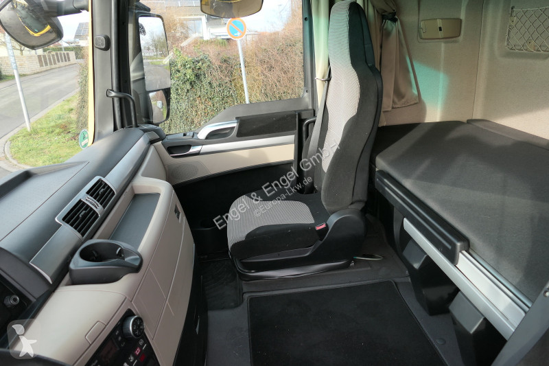 شاحنة MAN TGX 26.420 6x2 KLIMA AHK Lenkachse