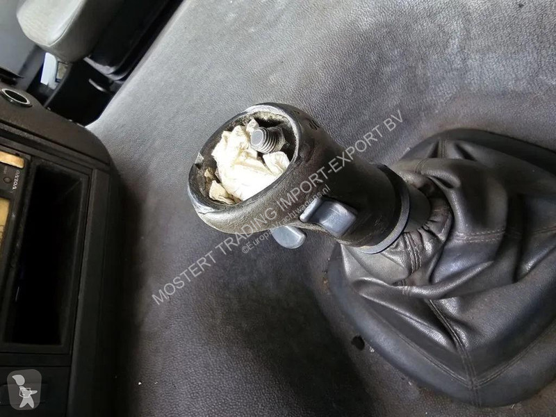 شاحنة Volvo 12480 Volvo 12.480 8x4 2005 – 480...