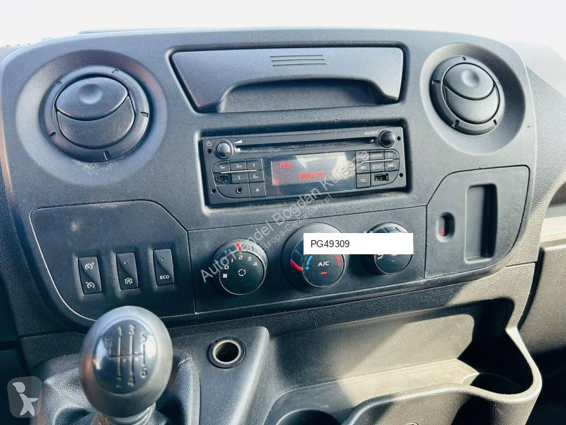 Лекотоварен автомобил Renault T35